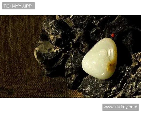 90年代足球明星卡片的怀旧魅力与价值探析