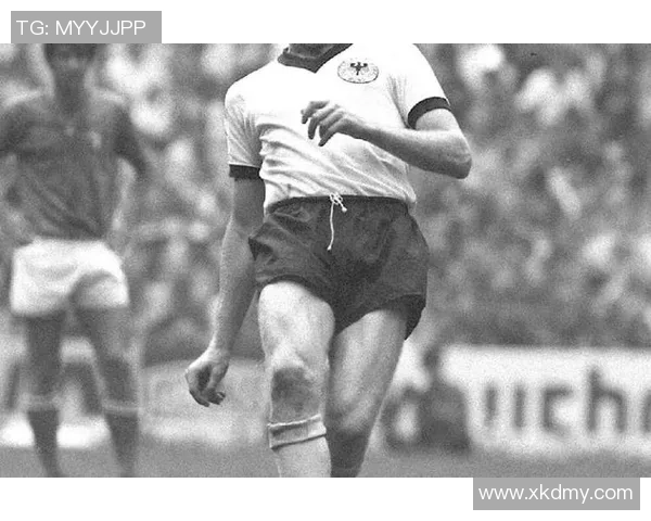 不同足球球星的球鞋各有特色揭秘为何他们的选择如此独特 不同足球球星的球鞋各有特色揭秘为何他们的选择如此独特